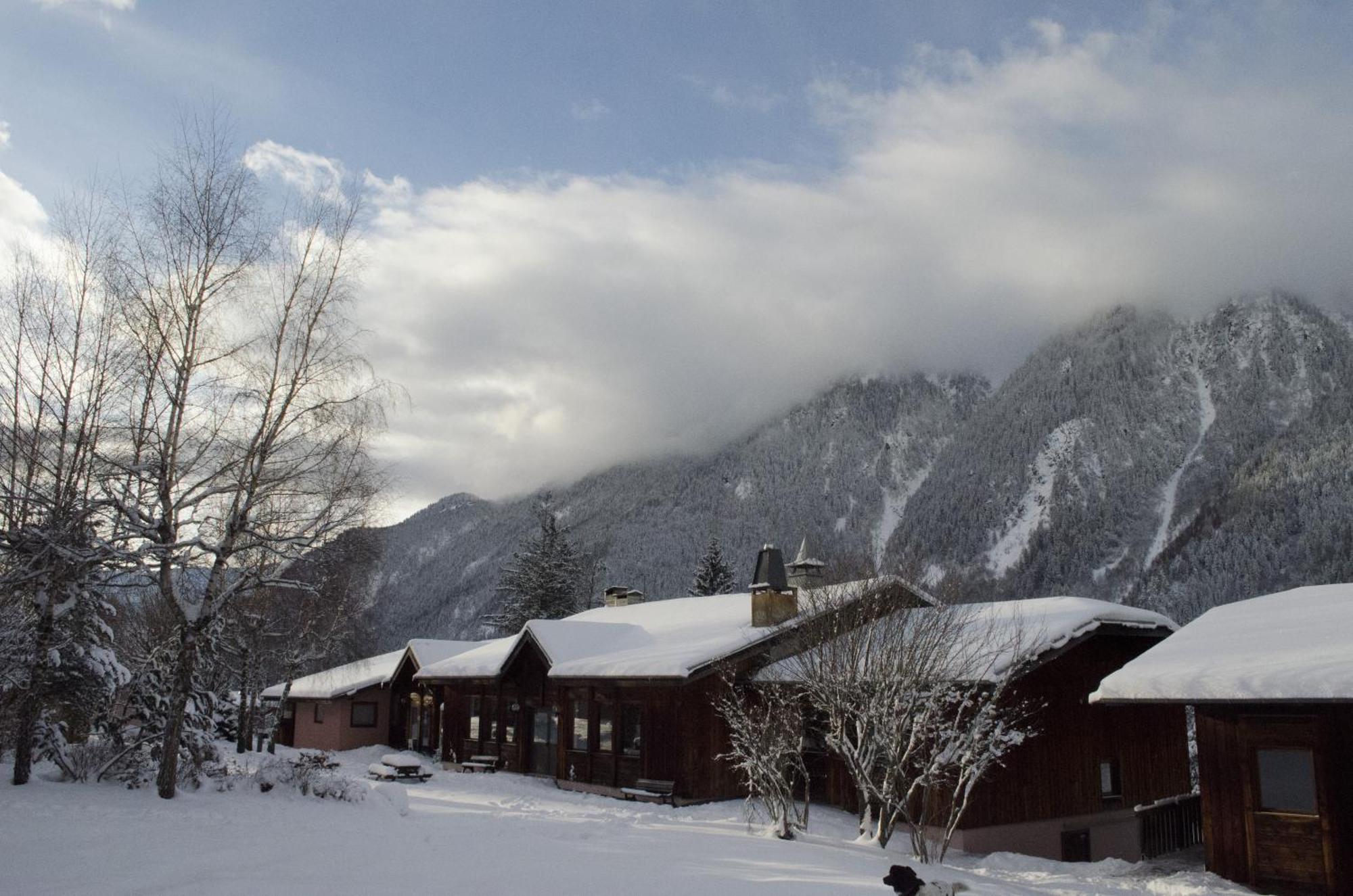 Auberge De Jeunesse Hi Шамони Екстериор снимка